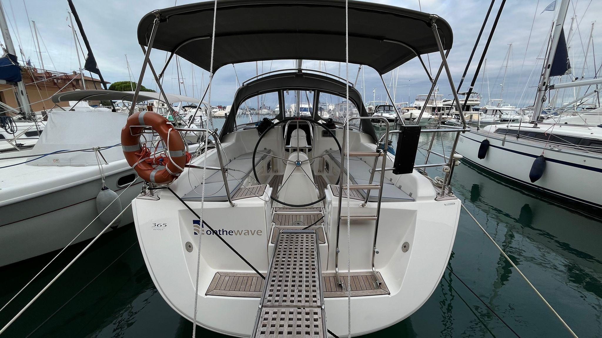 Brokerage Image - 2007 365 Grand Large