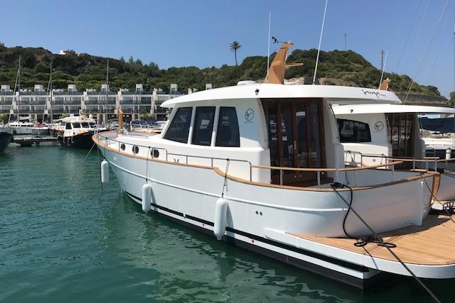Brokerage Image - 2017 Menorquin 42 HT