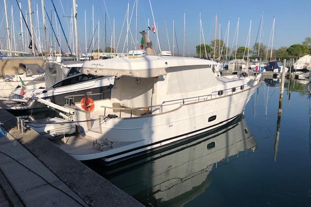Brokerage Image - 2017 Menorquin 42 HT