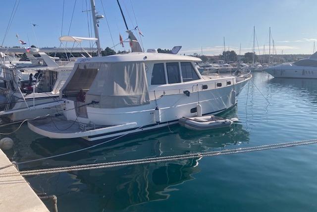 Brokerage Image - 2017 Menorquin 42 HT