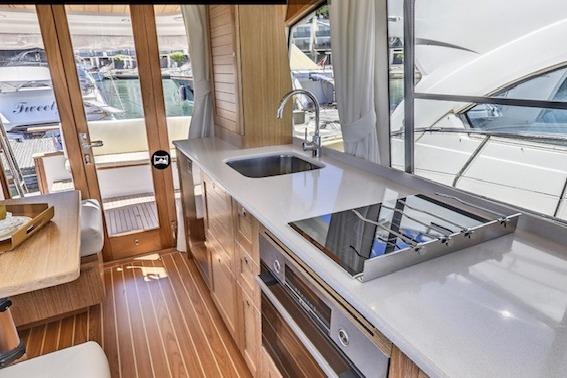 Brokerage Image - 2017 Menorquin 42 HT