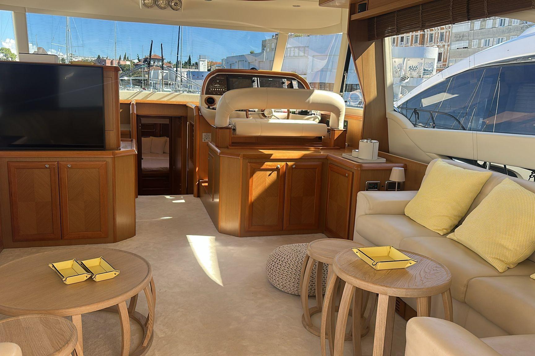 Brokerage Image - 2008 64′ Dolphin