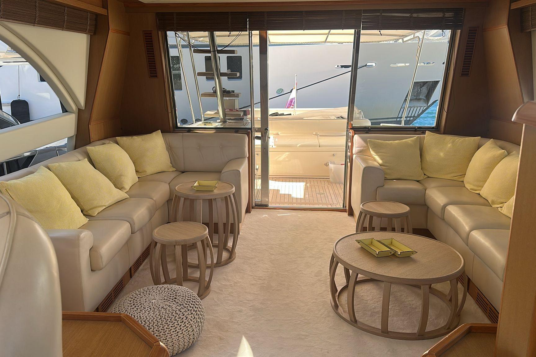 Brokerage Image - 2008 64′ Dolphin