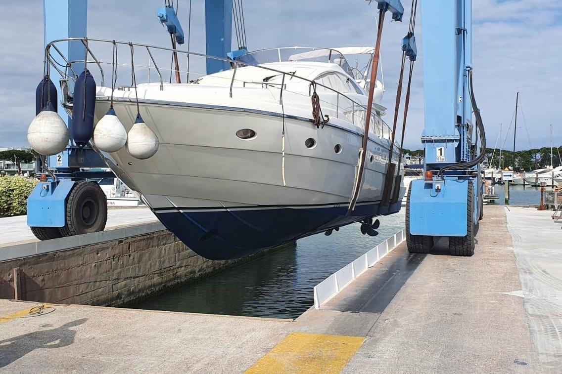 Brokerage Image - 2006 56