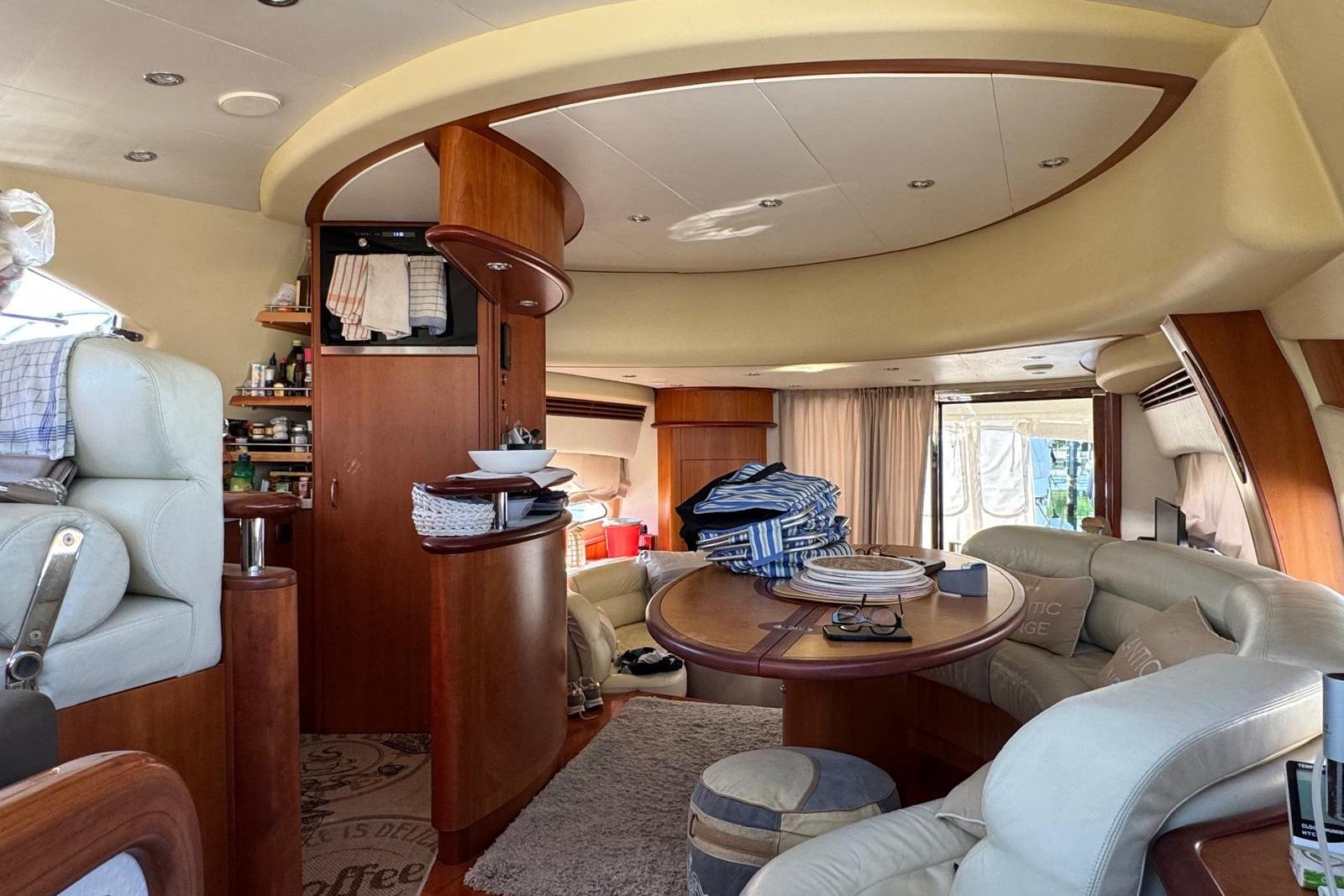 Brokerage Image - 2006 56