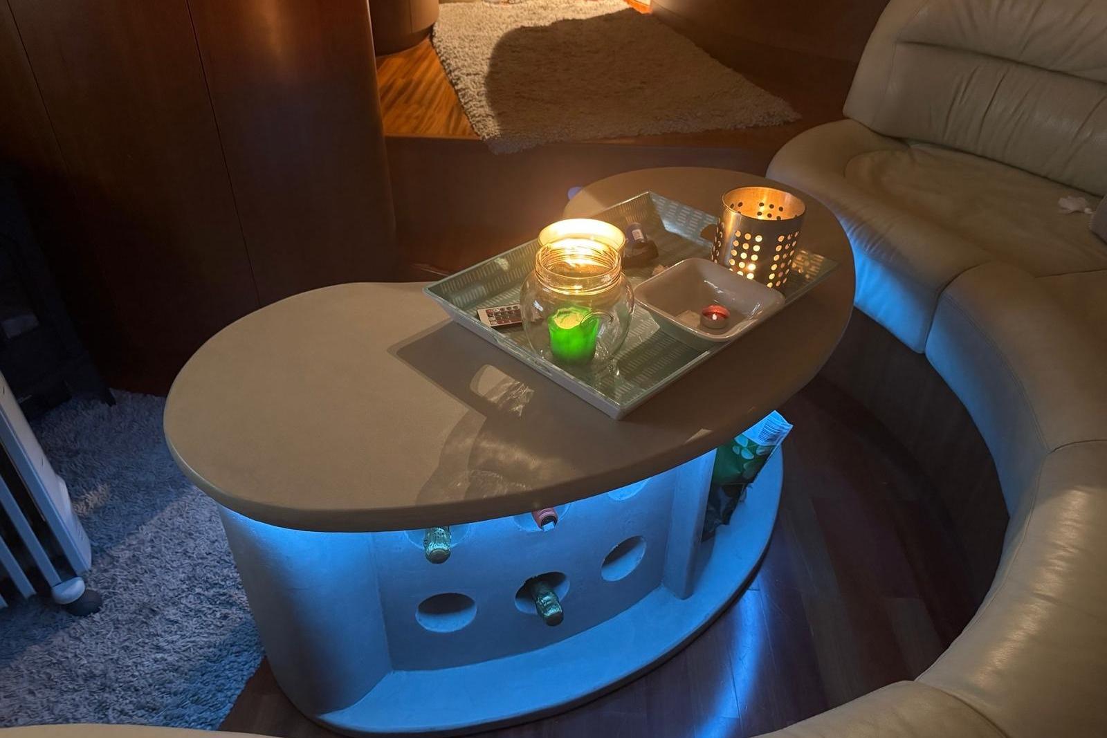 Brokerage Image - 2006 56