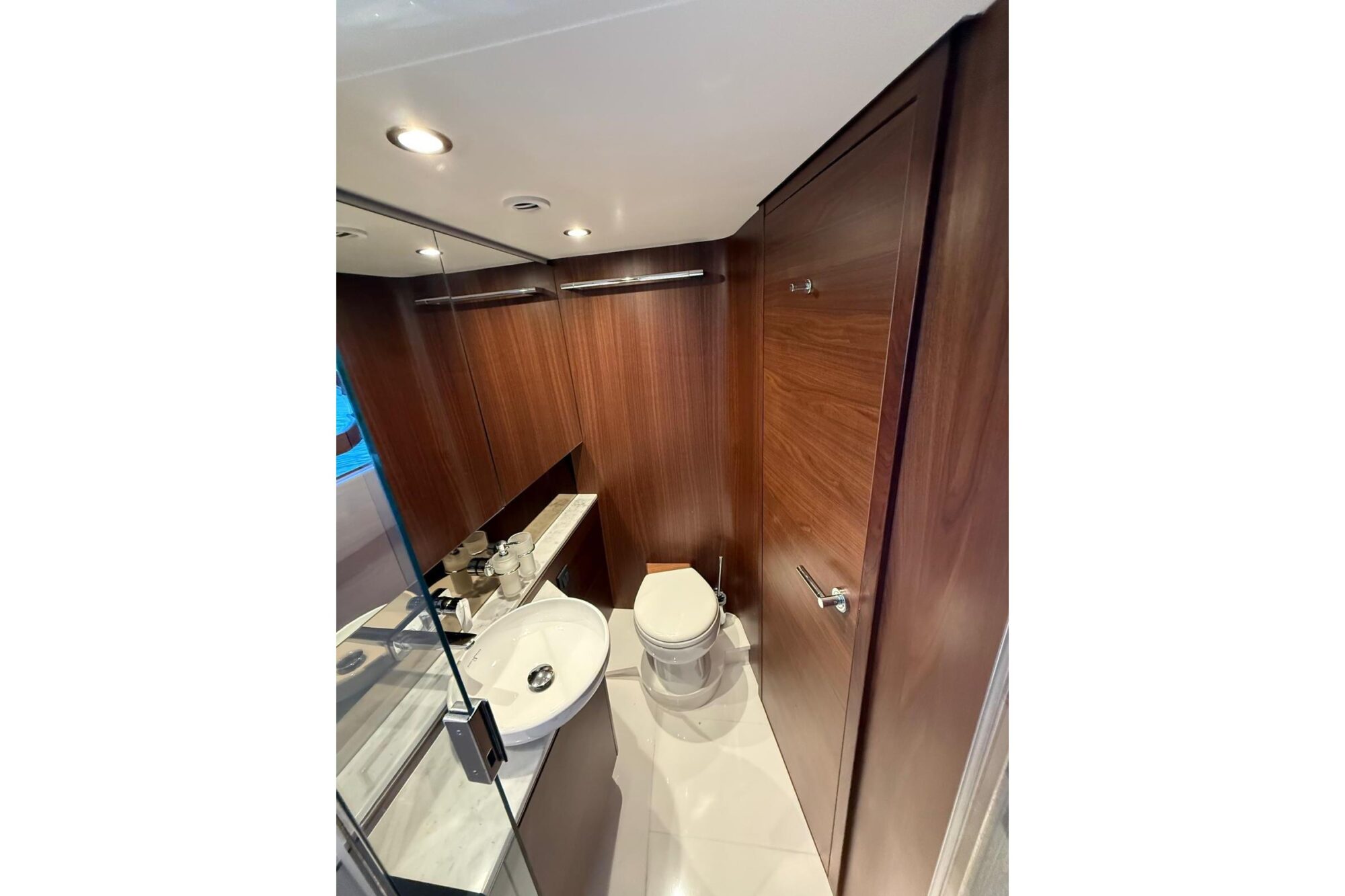 Brokerage Image - 2021 V50