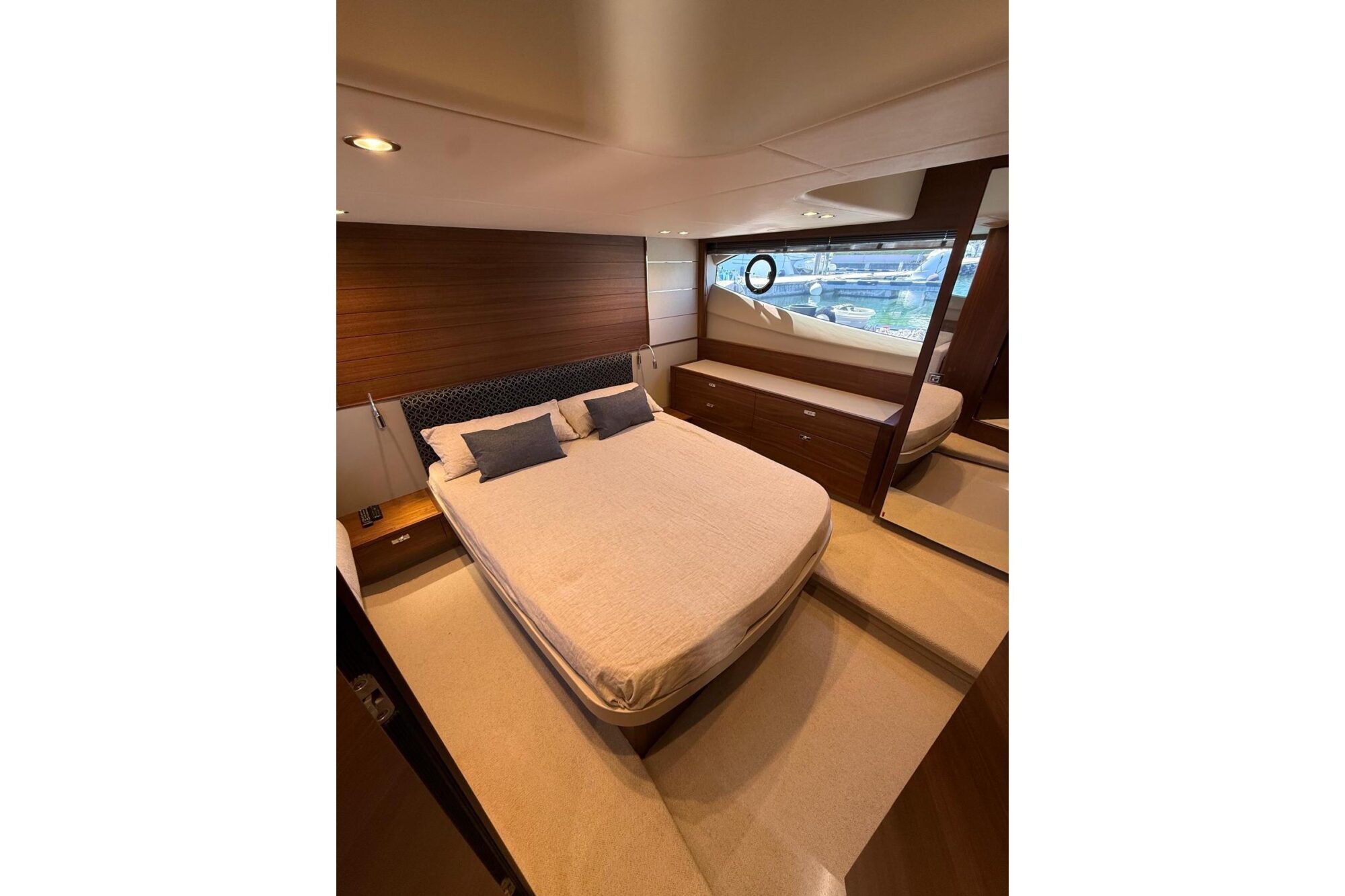 Brokerage Image - 2021 V50