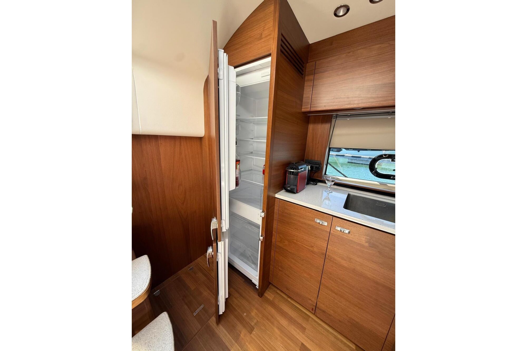 Brokerage Image - 2021 V50