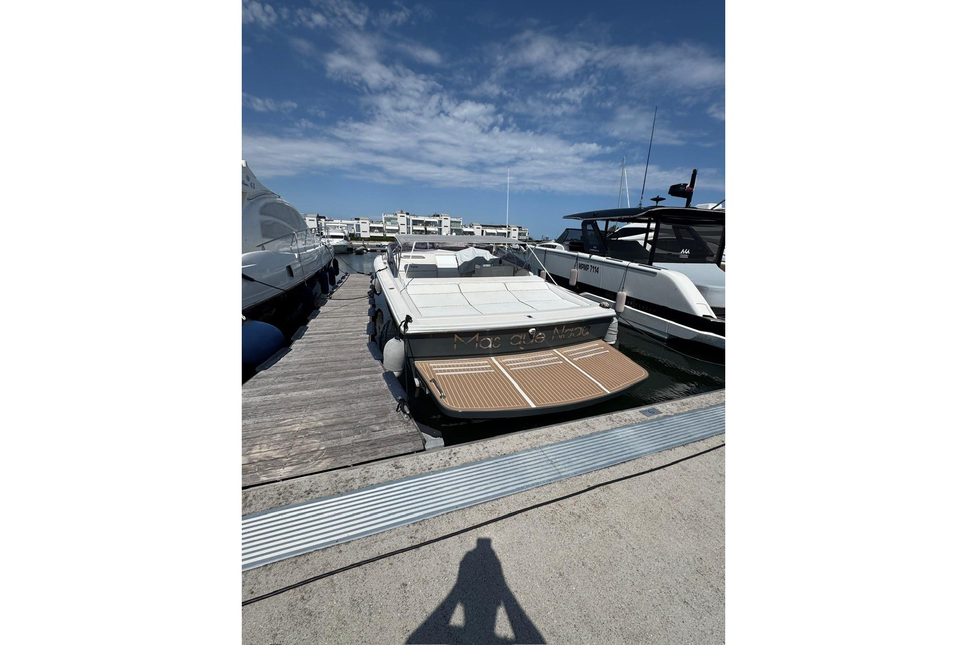 Brokerage Image - 2008 38