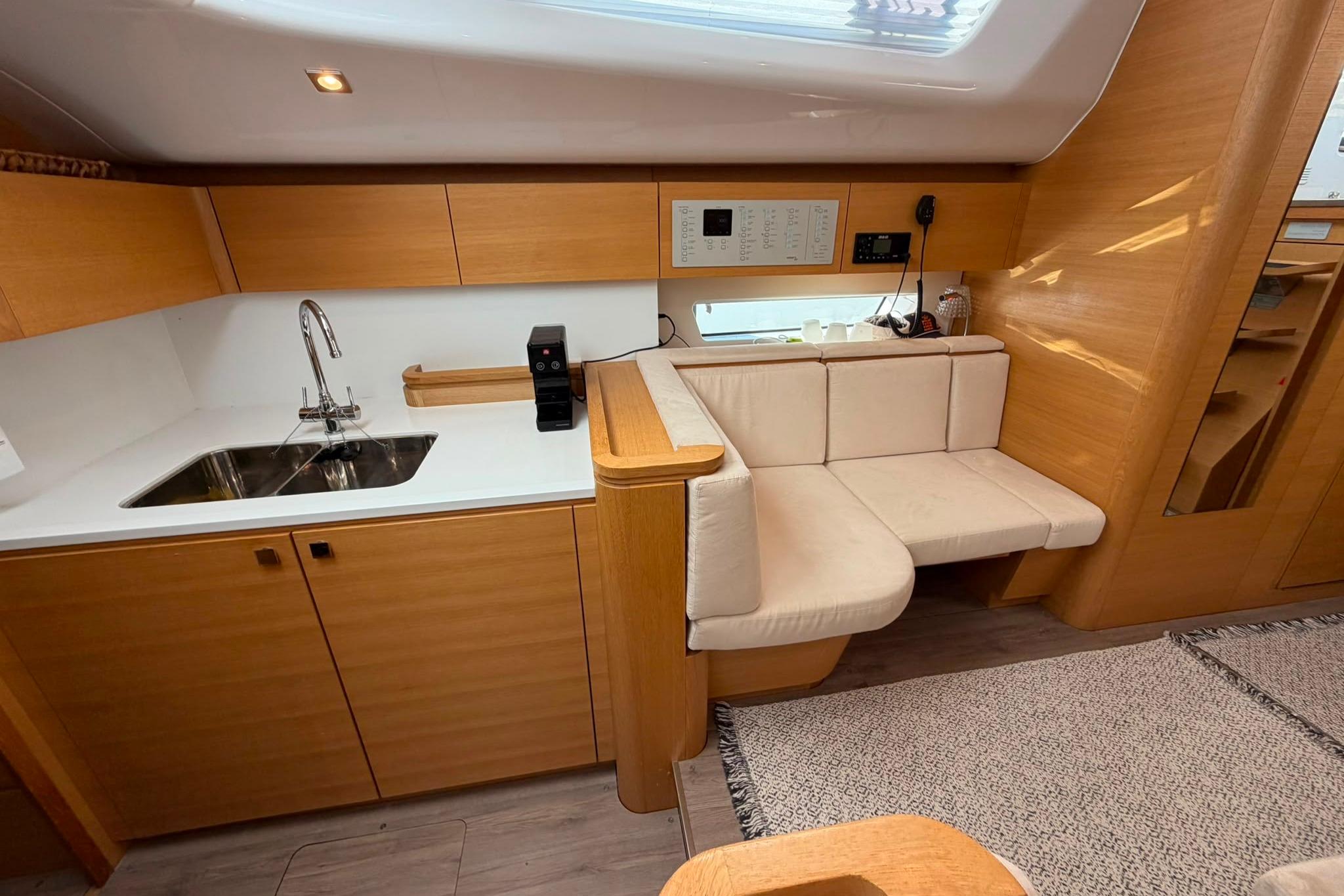 Brokerage Image - 2023 GT6