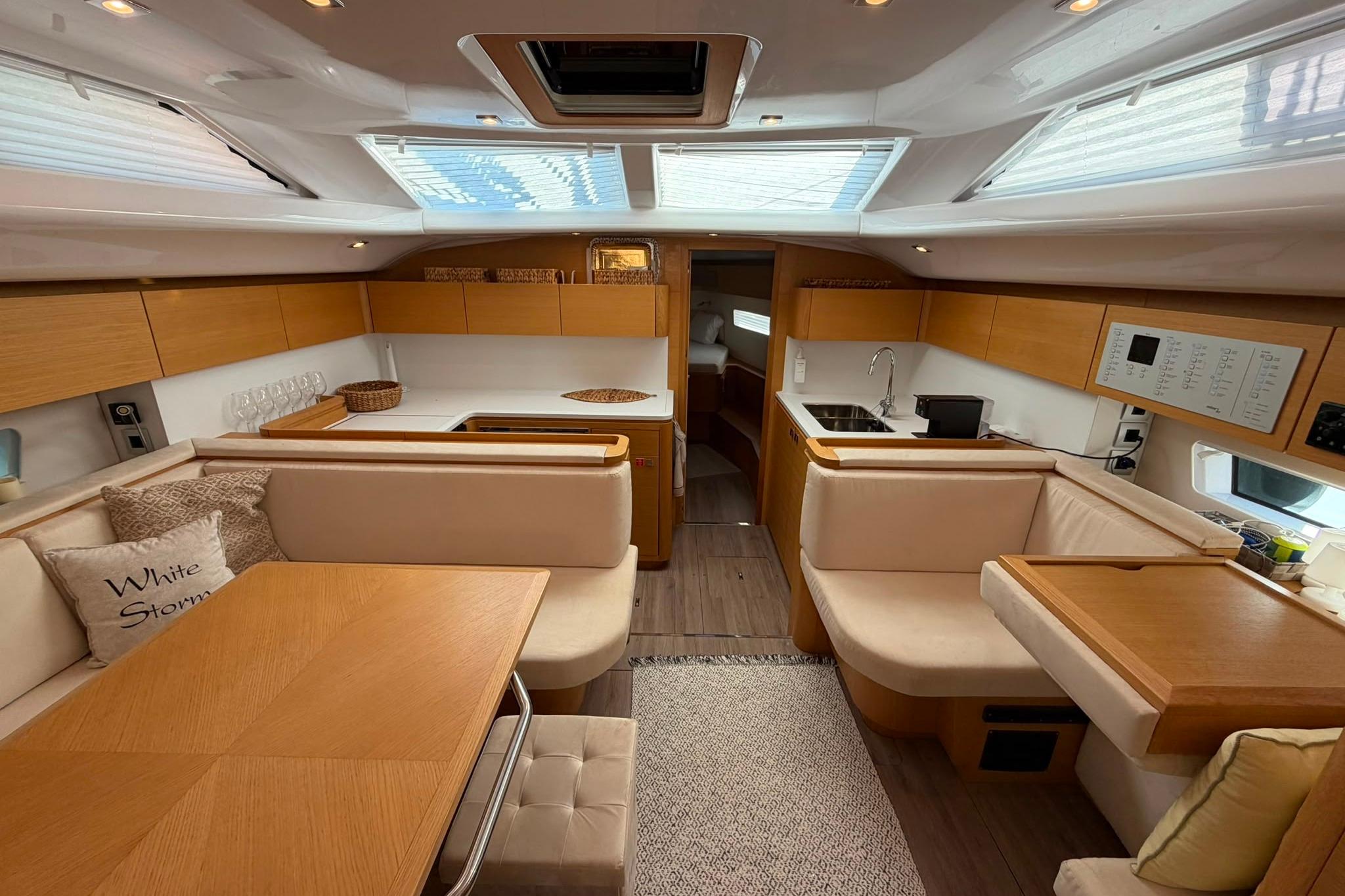 Brokerage Image - 2023 GT6